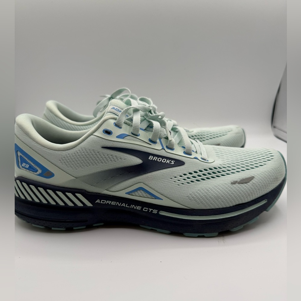 Women’s brooks adrenaline GTS size 11 excellent preowned condition - Picture 2 of 6